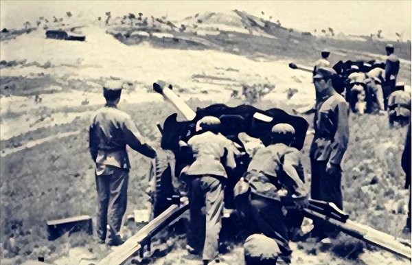 鑫月配 加农炮200米“上刺刀”，越军阵亡军官日记：中国把大炮当机枪